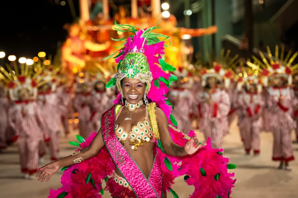 #19feb |#Mundo | Carnaval de Río vuelve a brillar tras la pandemia