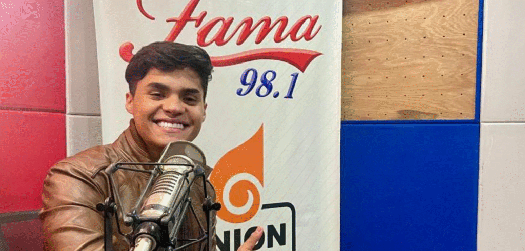#28Oct | #Entretenimiento | Joven cantante Juanfe rinde tributo a Eddie Santiago