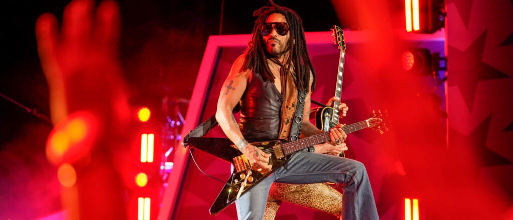 #28Nov | #Entretenimiento | Lenny Kravitz sufre agresión en Brisbane, fans le arrancó cuatro rastas