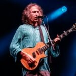 #11Dic | #Entretenimiento | Muere Robe Iniesta, cantante y compositor de Extremoduro